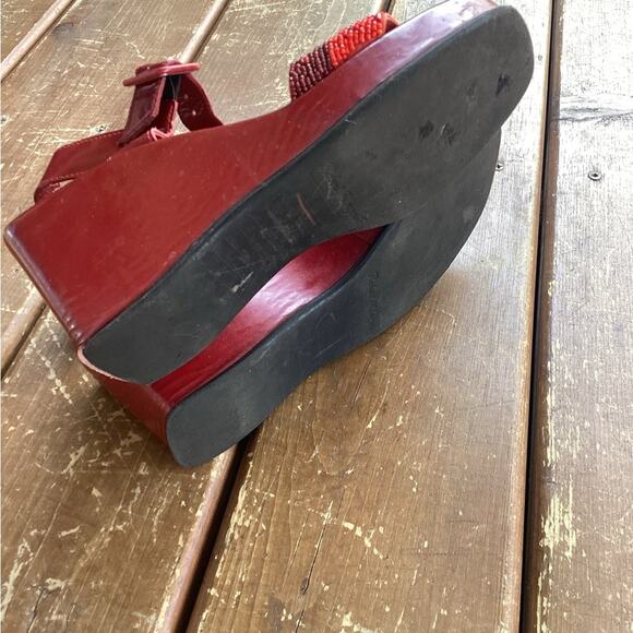 Robert Clergie Red Beaded Chunky Wedge Platform Shoes Size 8 - Picture 7 of 7